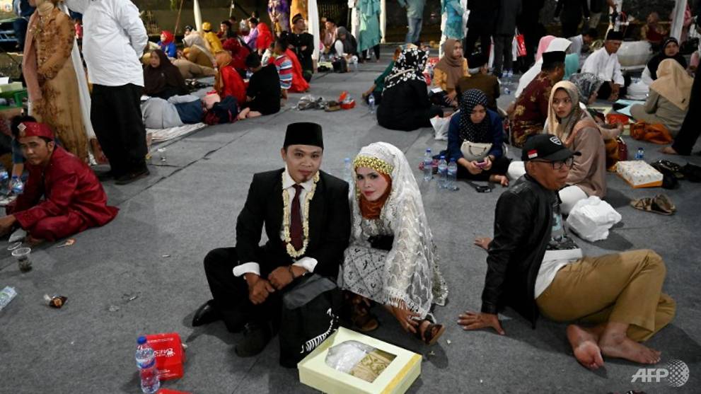 Indonesia welcomes 2019 with mass wedding in Jakarta - CNA