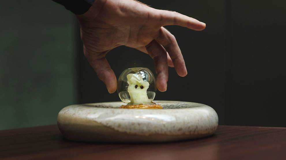Meet The Dutch Chef Who Took Over The Former Robuchon Spot At