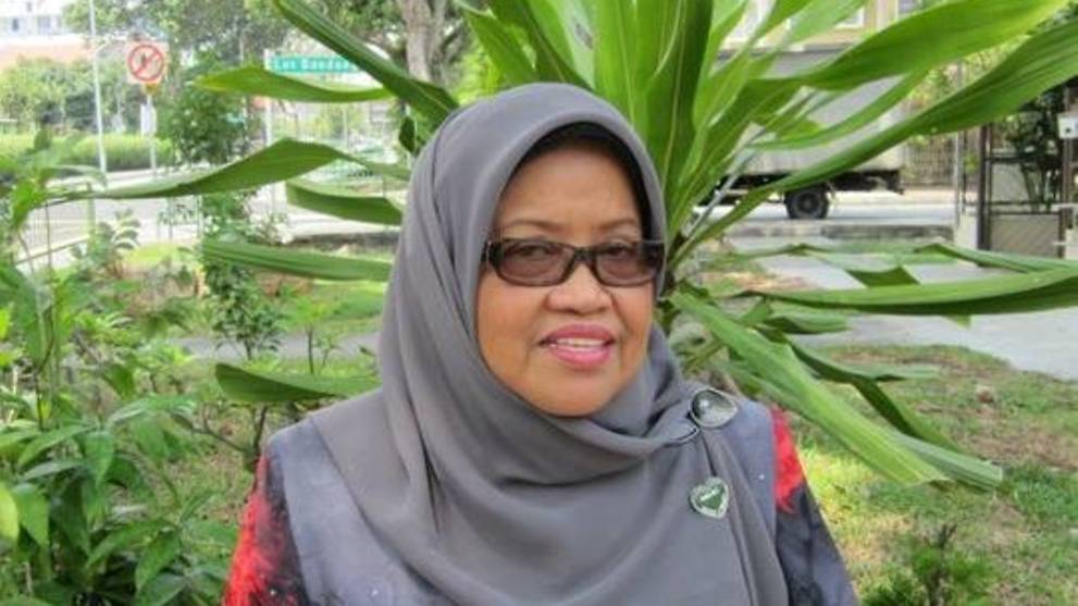 Veteran celebrity chef Asmah Laili dies aged 78  CNA