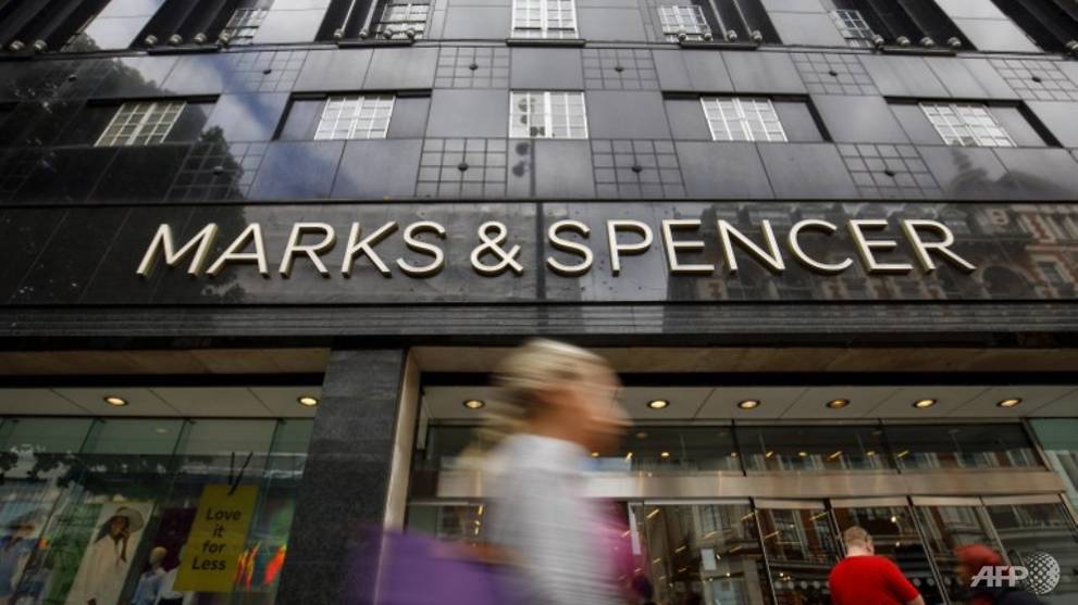 Marks and Spencer agrees deal with Ocado to sell food online - CNA