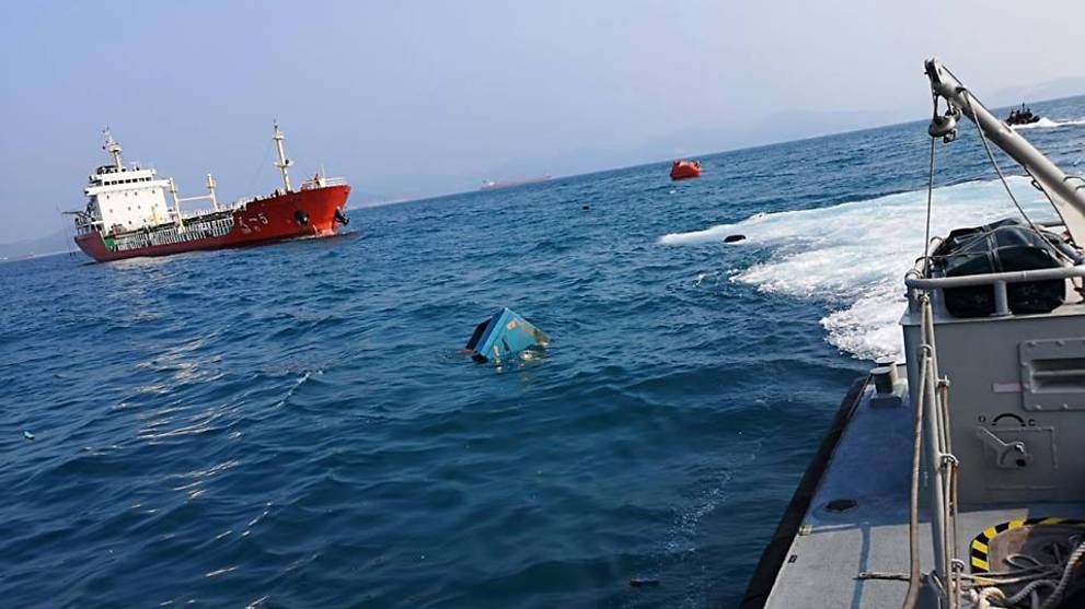 Fishing boat sinks after collision with oil tanker off Hong Kong CNA