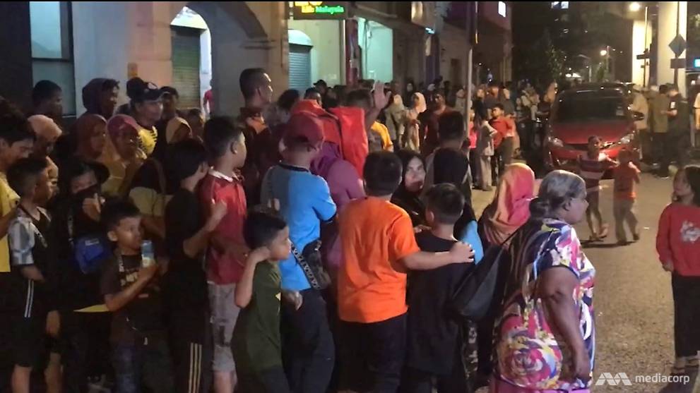 More Homeless People In Kuala Lumpur During Ramadan As Volunteers Feed Urban Poor Cna