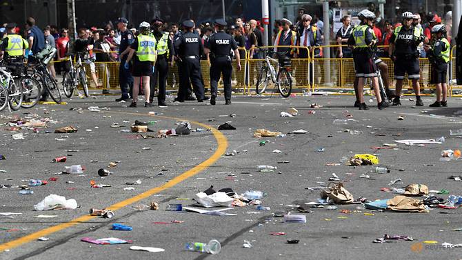 reports-of-shots-fired-during-toronto-raptors-victory-parade-in-toronto-1.jpg