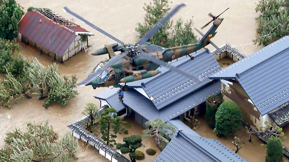 Japan Sends In Thousands Of Troops After Typhoon Hagibis Hammers Tokyo Cna