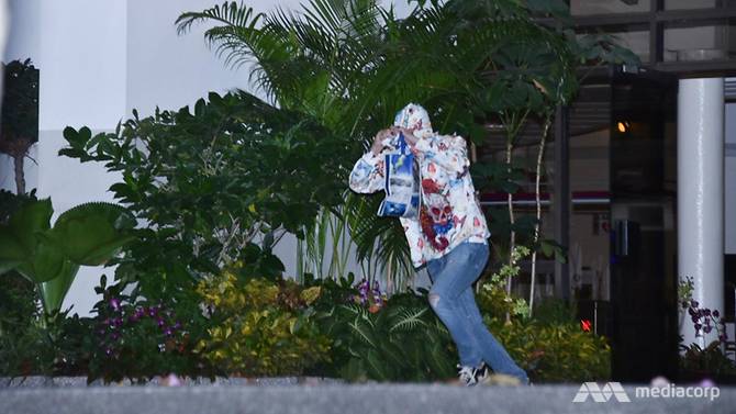andrew-sim-kay-yong--32--leaves-the-state-courts.jpg