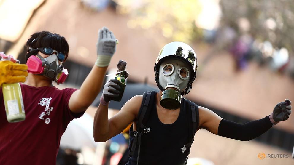 hong-kong-protesters-with-gas-mask.jpg
