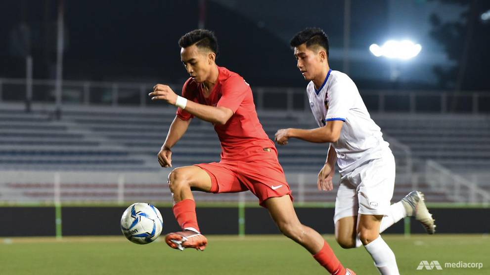 Football Sundram S Laos Hold Fandi S Singapore To Scoreless Draw In Sea Games Opener Cna