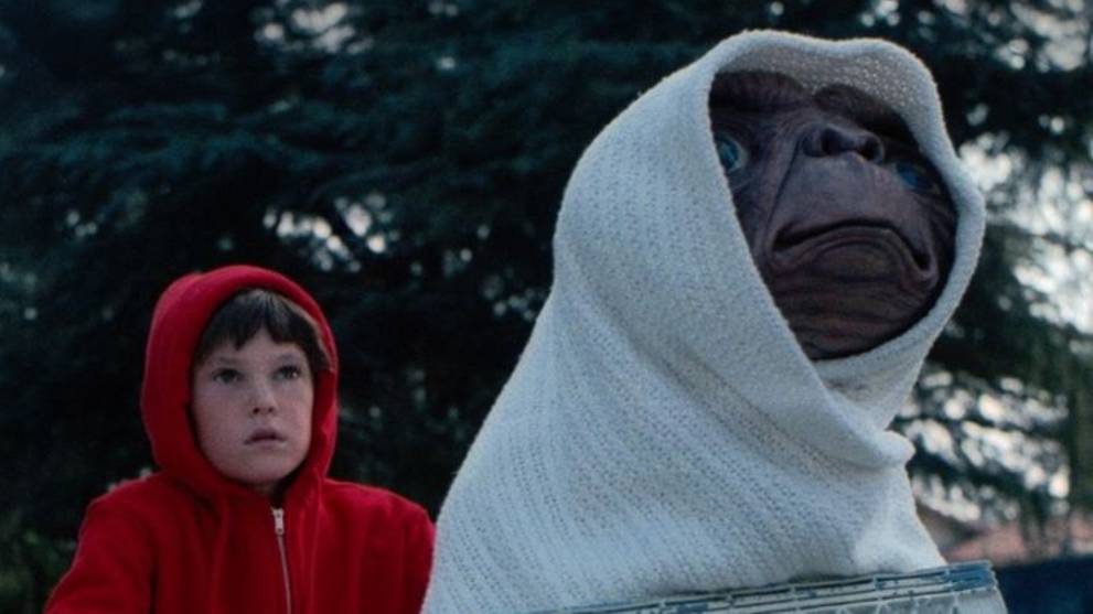 Et The Extra Terrestrial Reunites With Elliott In New Tv Ad Cna