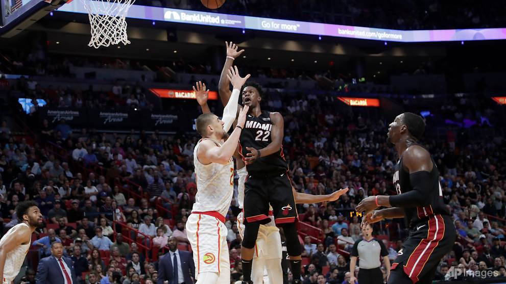 Basketball Nba Wins Keep Heat Sixers Perfect At Home Cna
