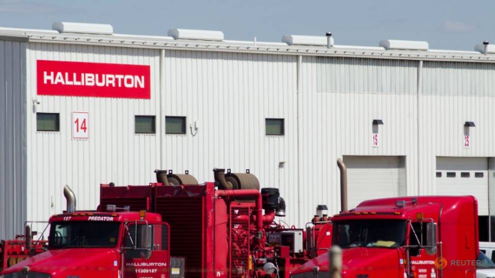 Halliburton takes US$2.2 billion charge on shale slump - CNA