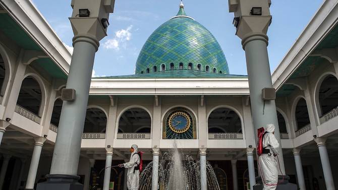 indonesia-mosque-covid-19.jpg