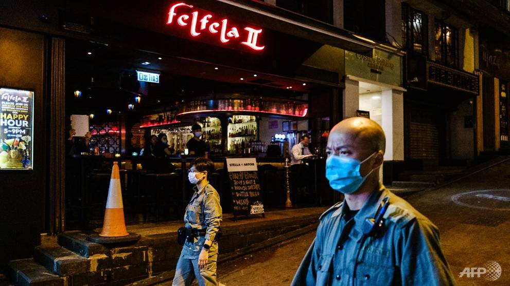 Hong Kong orders bars to close as it ramps up social distancing