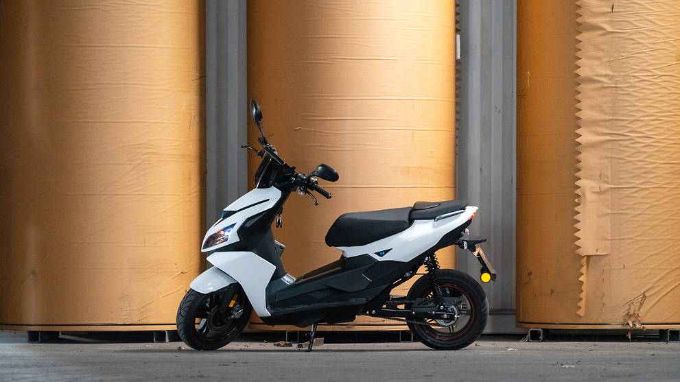 Electric motorcycles made and designed in Singapore set to rev up Southeast Asia - CNA