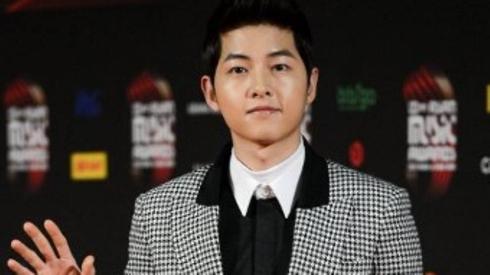 Korean actor Song Joong-ki threatens to sue for rumours of dating - CNA