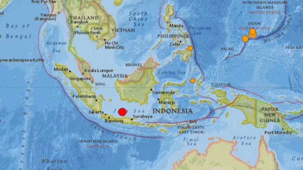 6 6 Magnitude Quake Strikes Off Indonesia Cna