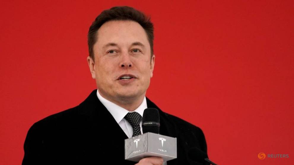 Elon Musk Tesla Is Open To Supply Software Powertrains Batteries To Other Automakers Glbnews Com