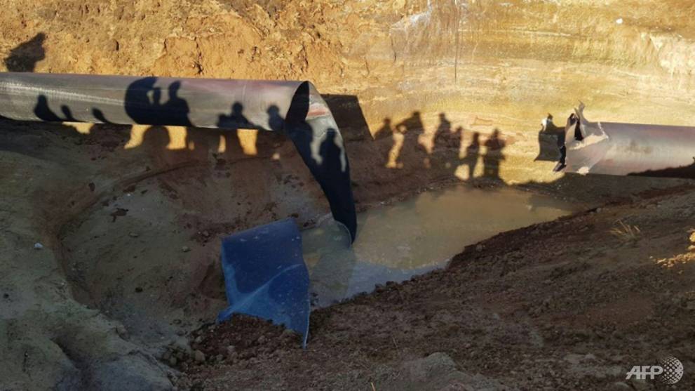 Explosion at Arab gas pipeline leads to total blackout in Syria State