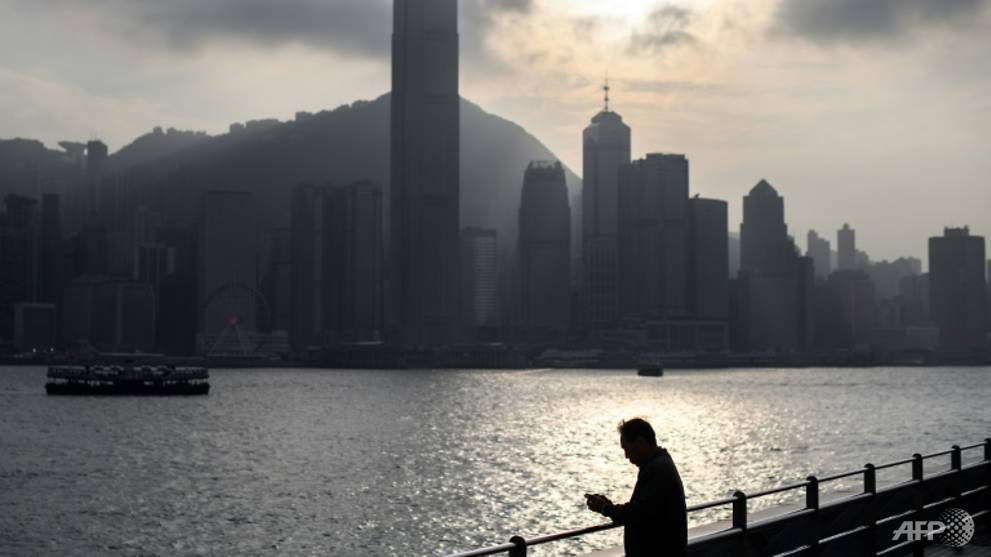 China arrests 12 fleeing Hong Kong by speedboat: City police