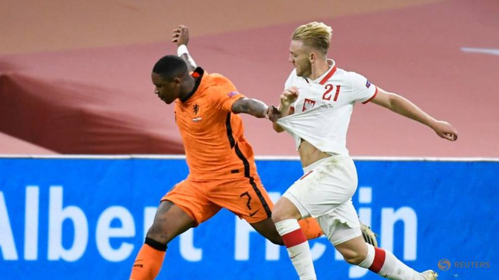 Video Steven Bergwijn Scores For Holland Ahead Of Premier League Opener Glbnews Com