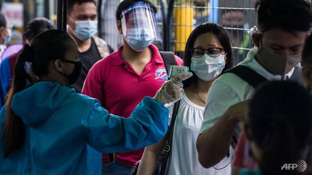 Philippines considers relaxing COVID-19 travel ban for nurses
