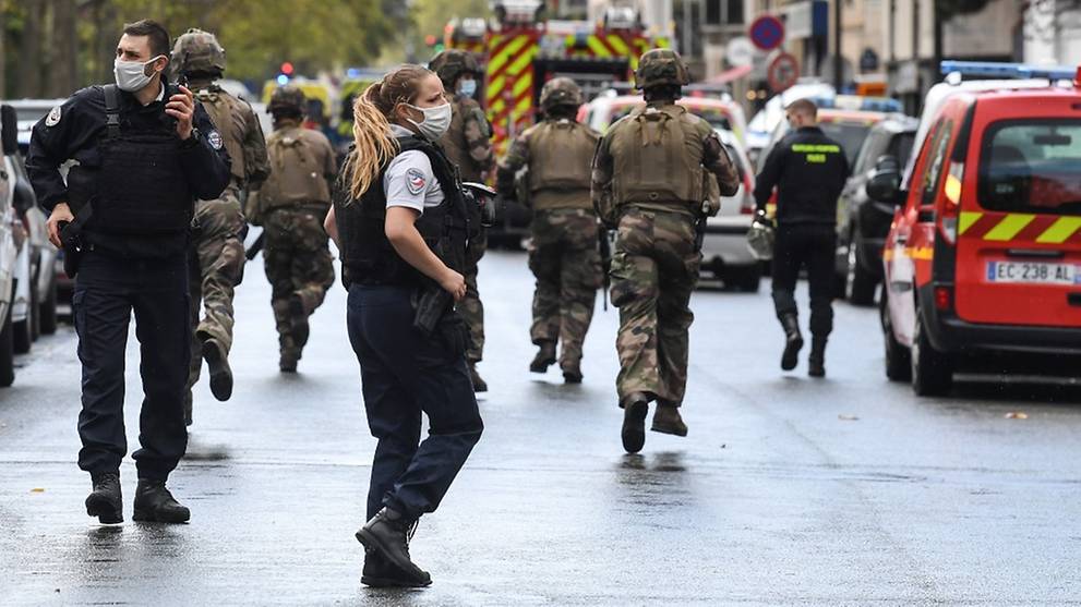 Two Stabbed Near Charlie Hebdo S Old Offices In Paris France Opens Anti Terror Probe Cna