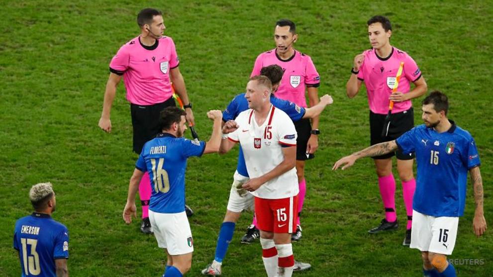 Football Mancini Fumes Over Pitch After Italy Held By Poland Cna