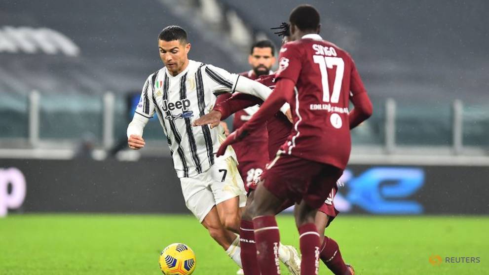 Football Late Headers Give Juventus Dramatic Derby Win Over Torino Cna
