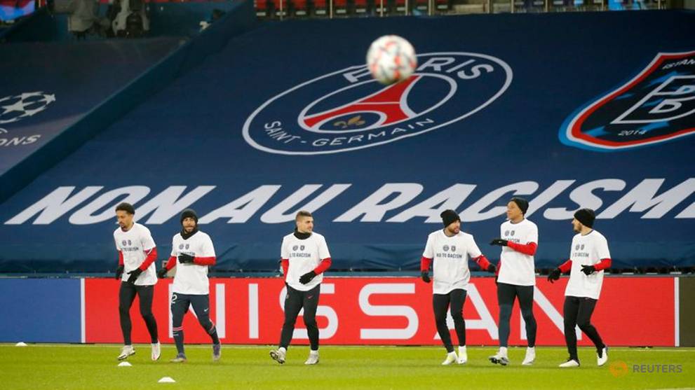 Football: PSG and Istanbul Basaksehir players wear 'no to ...