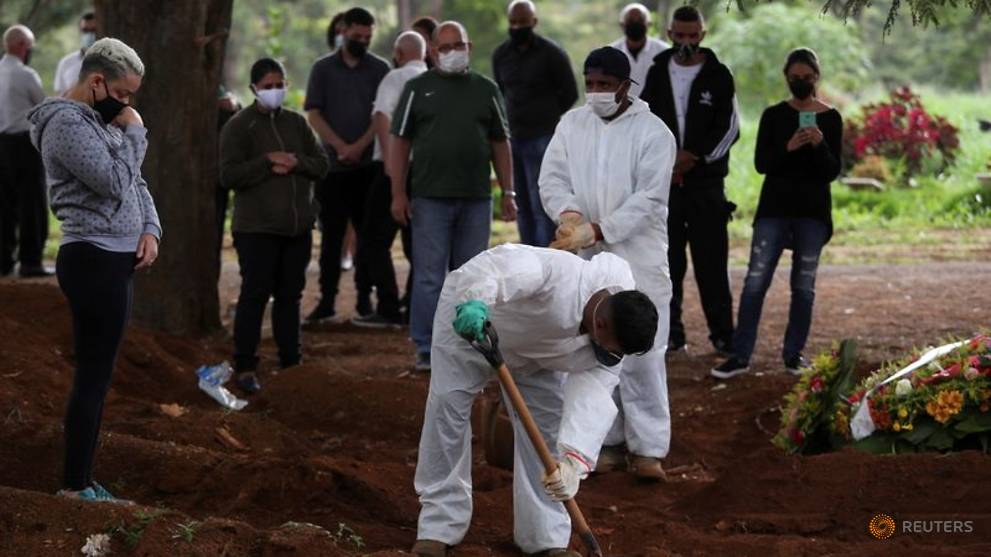 Brazil sees 307 COVID-19 deaths, Bolsonaro not worried about vaccine ...