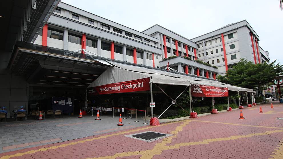 Malaysia S Private Hospitals Step Up To Fight Covid 19 As Cases Surge Cna