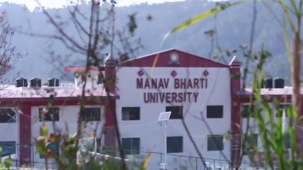 MOM investigating 15 work pass holders with qualifications from private university in India - Vimarsana News
