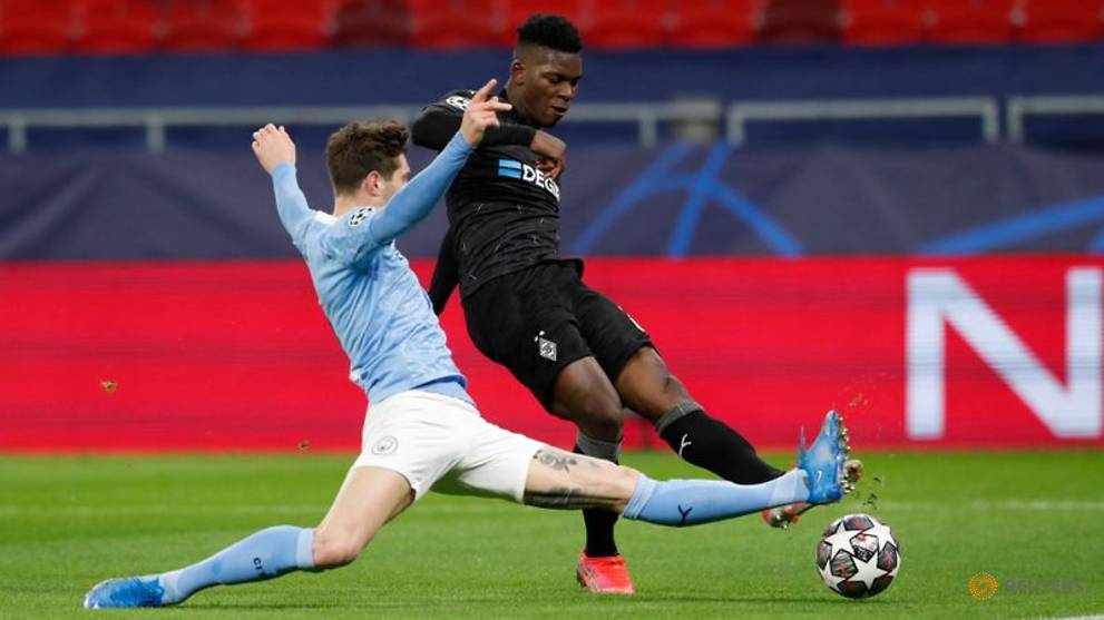 Football: Manchester City stroll past Moenchengladbach ...