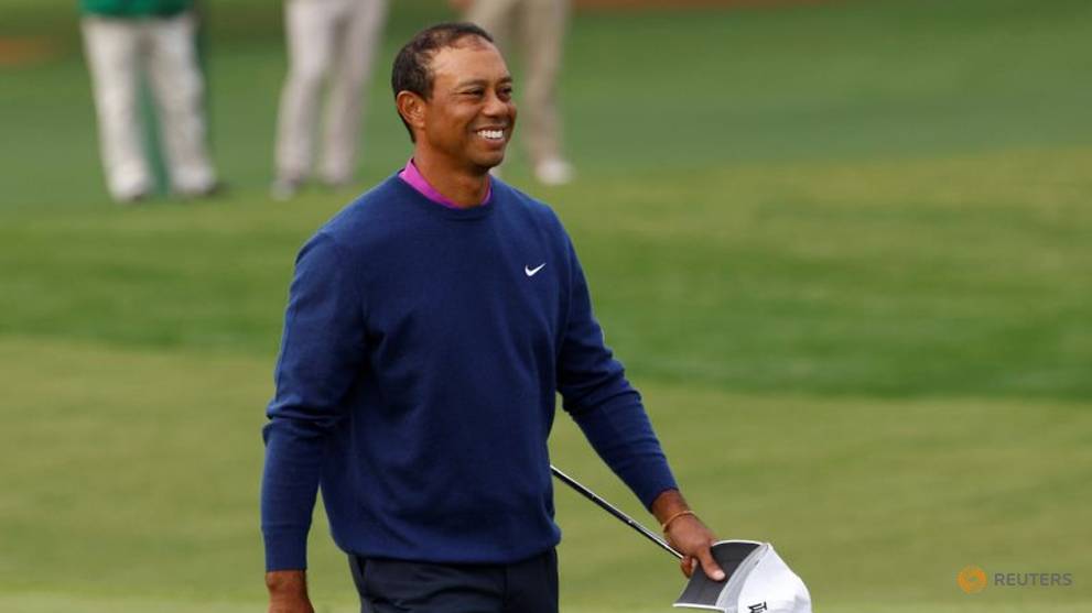 Golf Great Tiger Woods Says He S Recovering At Home After Crash Cna