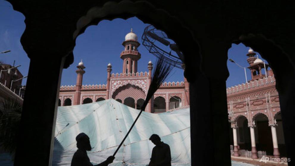 Muslims navigate restrictions in the second Ramadan amid COVID-19 pandemic - Vimarsana News