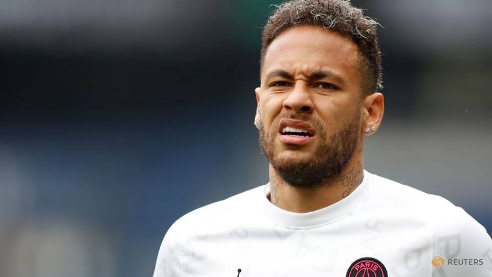 Reportage: Neymar prolonge son contrat avec le Paris Saint-Germain samedi prochain