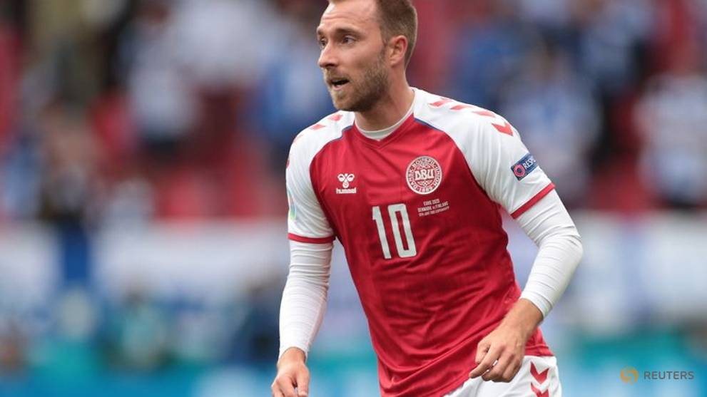 Soccer-Eriksen's former cardiologist says he had no ...