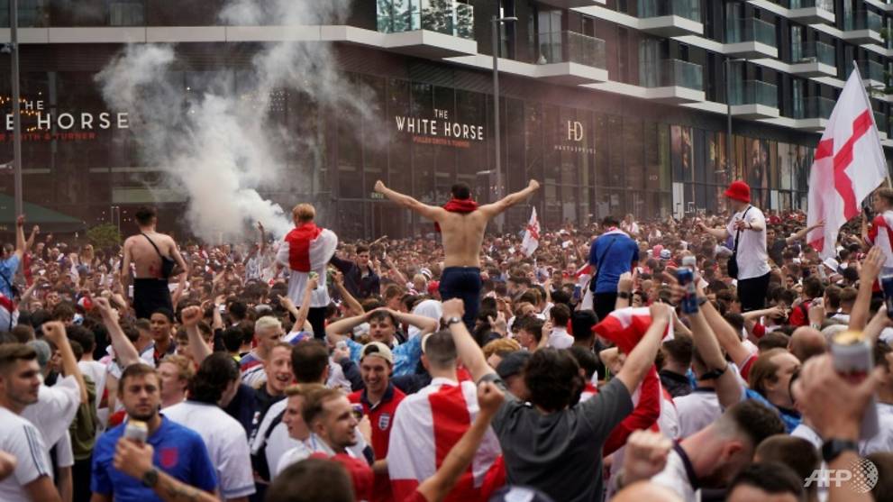 Football: Ticketless England fans storm Wembley gates ahead of Euro ...