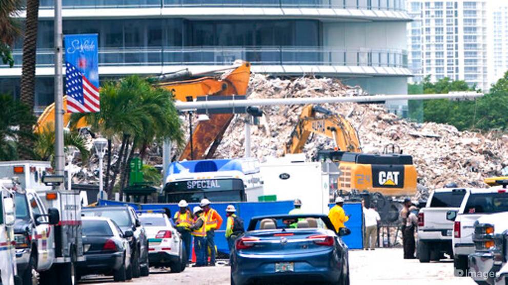 Florida condo collapse victims, families to receive initial US$150 million: Judge - Vimarsana News