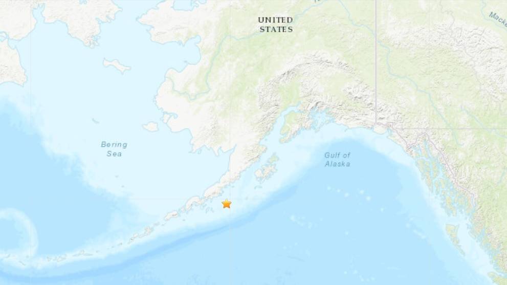 Huge 8.2-magnitude earthquake on Alaska Peninsula triggers ...