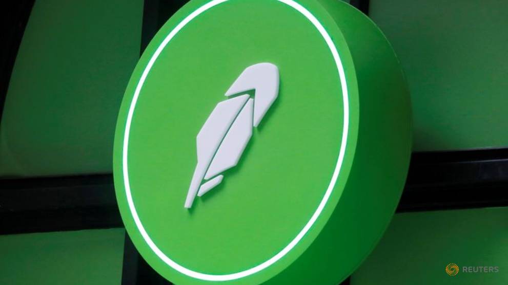 Robinhood online brokerage jumps 29% to exceed bid price ...