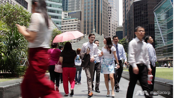 office-workers-at-raffles-place--1----2016896.png