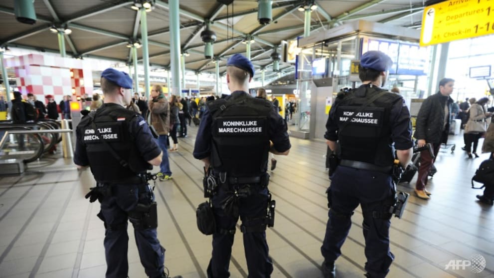 Letter Bombs Explode In Abn Amro Ricoh Offices In Netherlands No