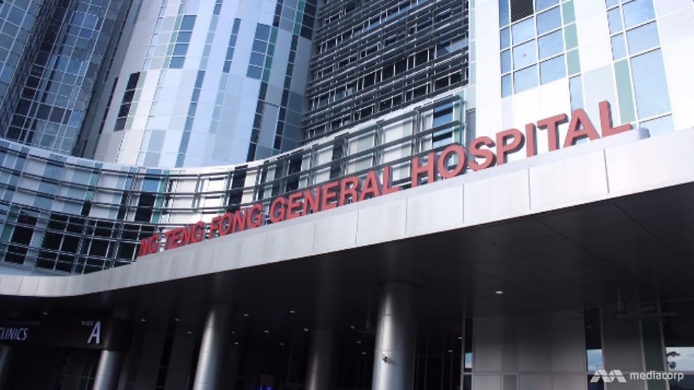 Nurse With Covid 19 Did Not Attend To Coronavirus Patients In Last 14 Days Ng Teng Fong General Hospital Cna